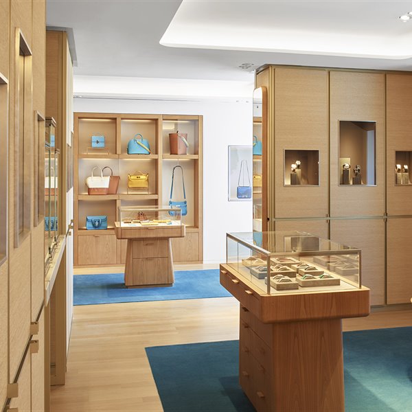 Interior de la nueva tienda de Hermès en Puerto Banús. 