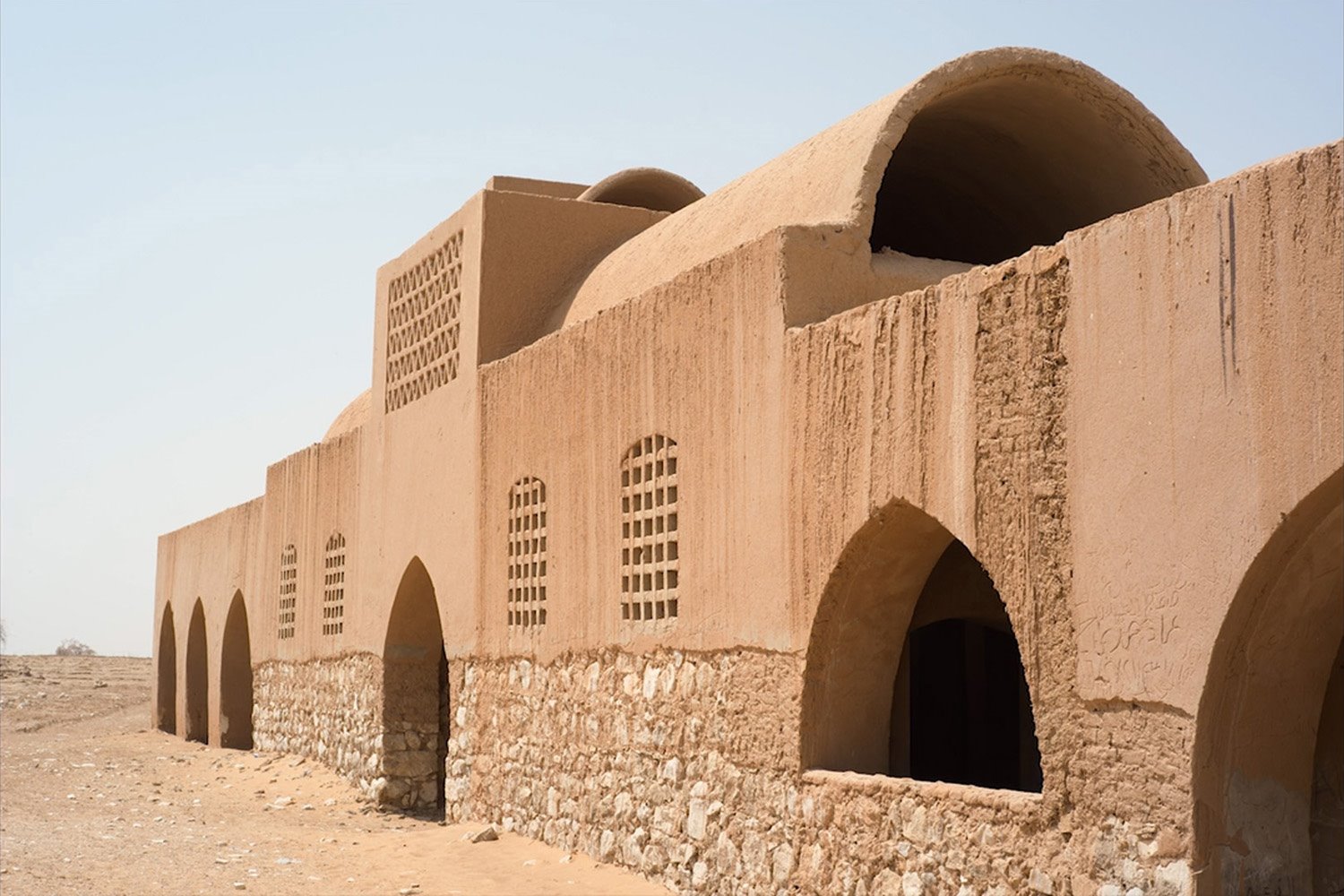 exposicion-hannah-collins-arquitectura-hassan-fathy-01