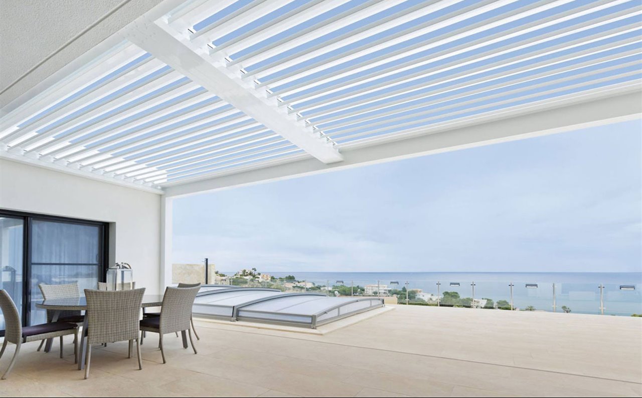 Pérgola bioclimática, de Saxun.
