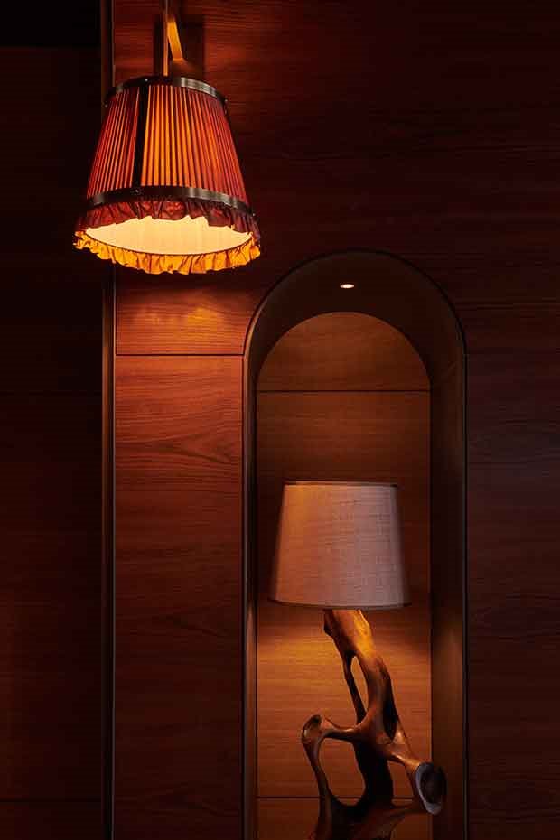 hotel-Philippe-Starck-Provenza-lamparas