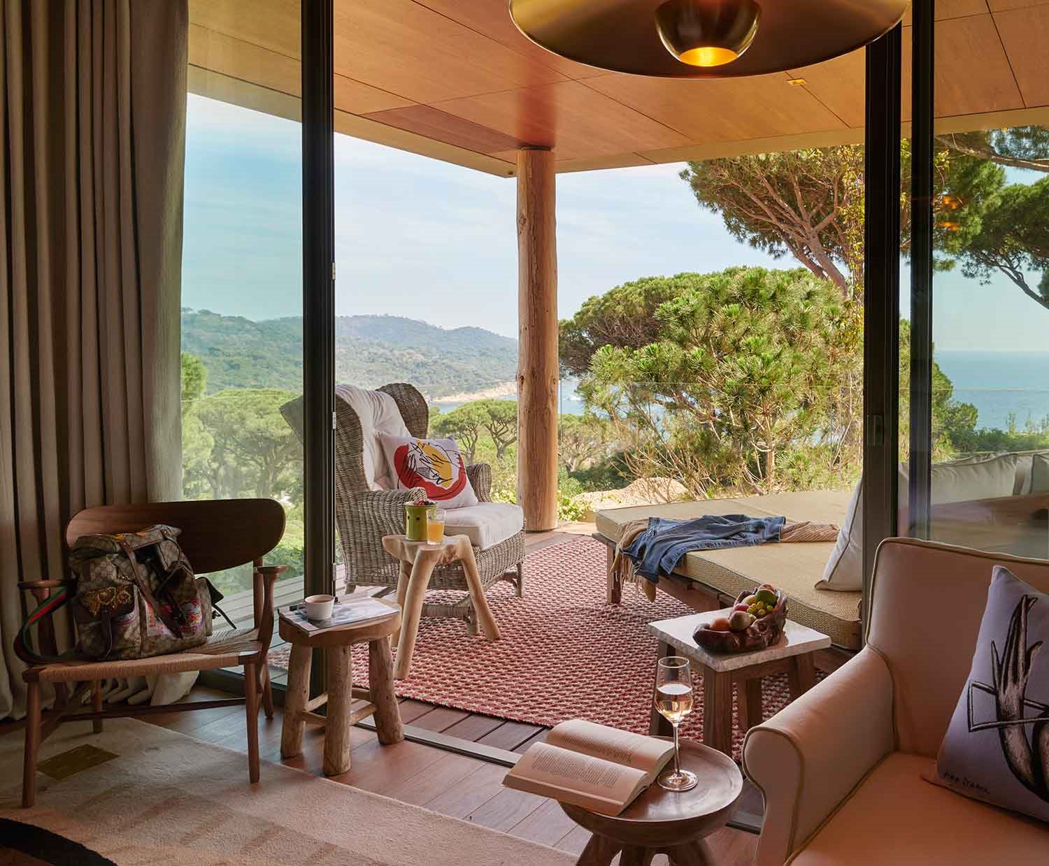 hotel-Philippe-Starck-Provenza-terrazas