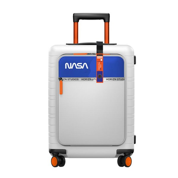 La maleta de moda en 2019 llega de la NASA y no es solo para astronautas