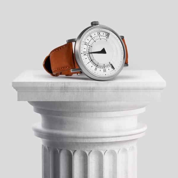 Un reloj inspirado en los de sol de los emperadores romanos