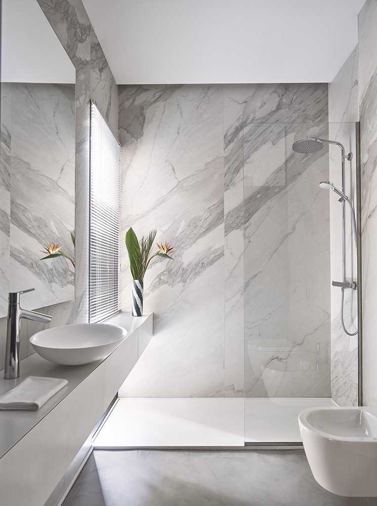casa rardo architects baño marmol