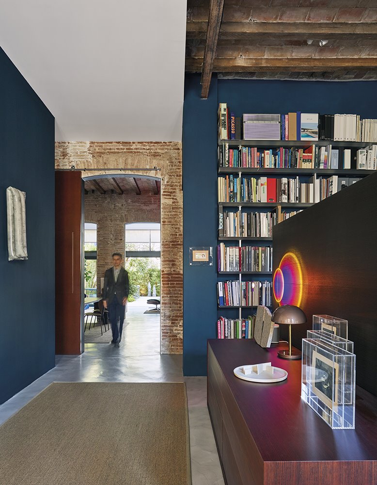 casa rardo architects libreria despacho pasillo