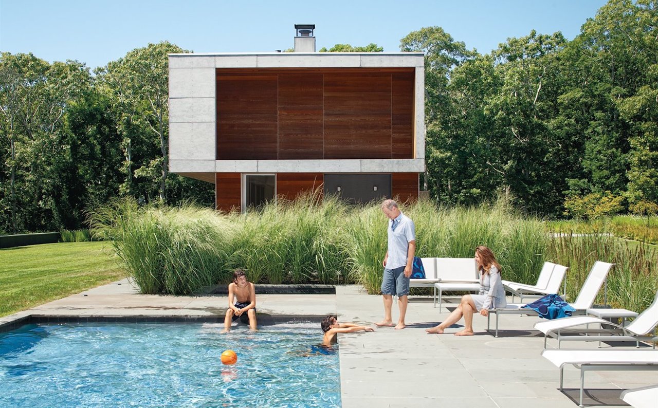 Existen infinitas posibilidades para tener una piscina en casa ¿quieres saber cuál es la que mejor va contigo?