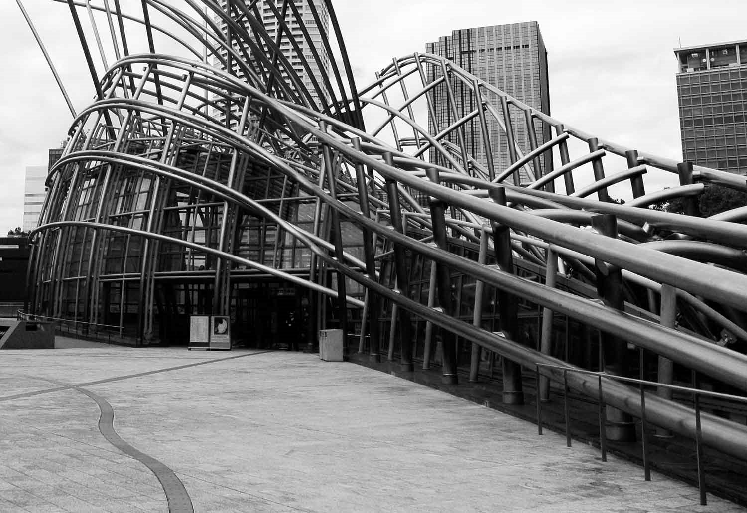 Cesar Pelli museo de arte contemporaneo de Osaka