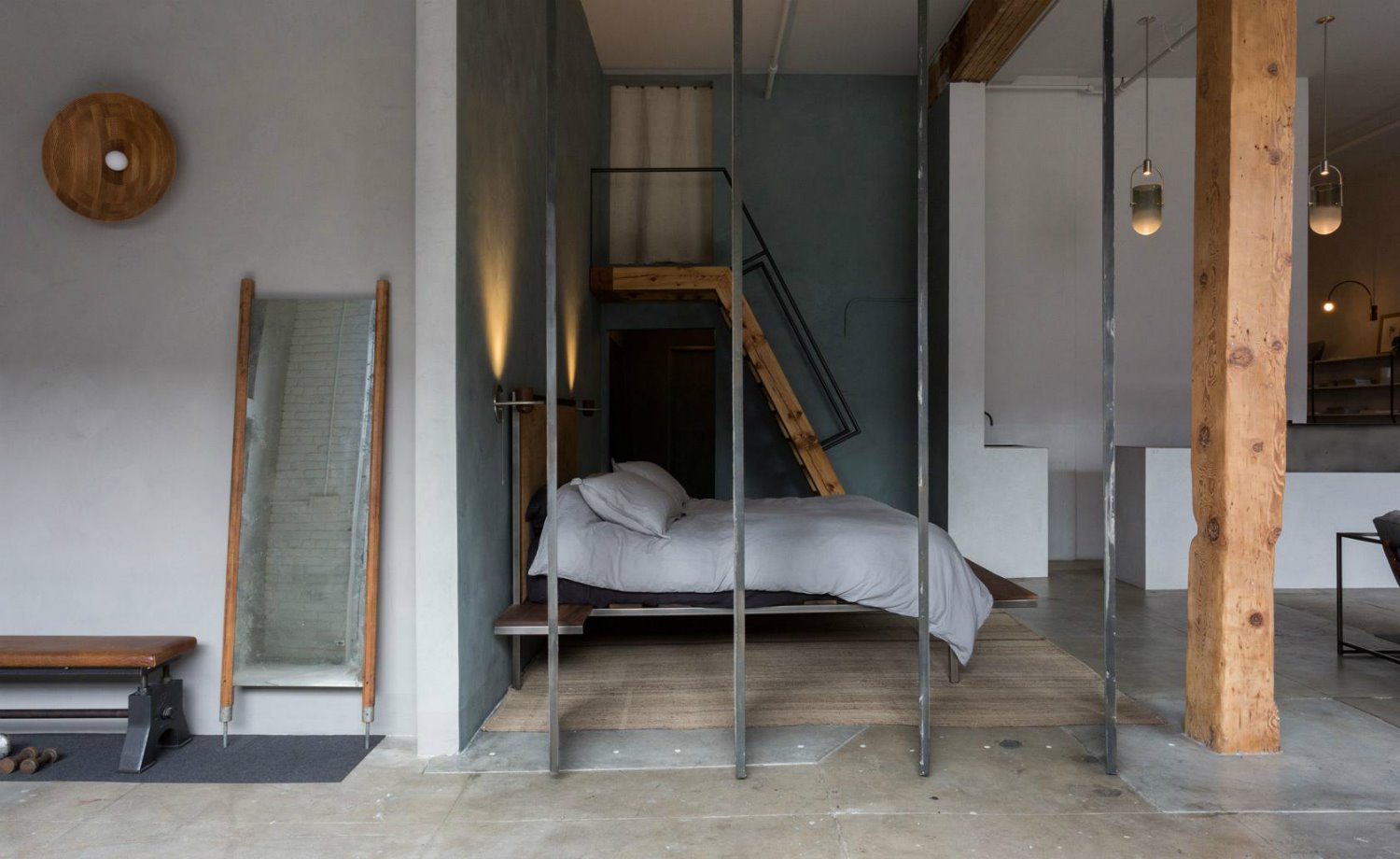 Stephen Kenn Loft 