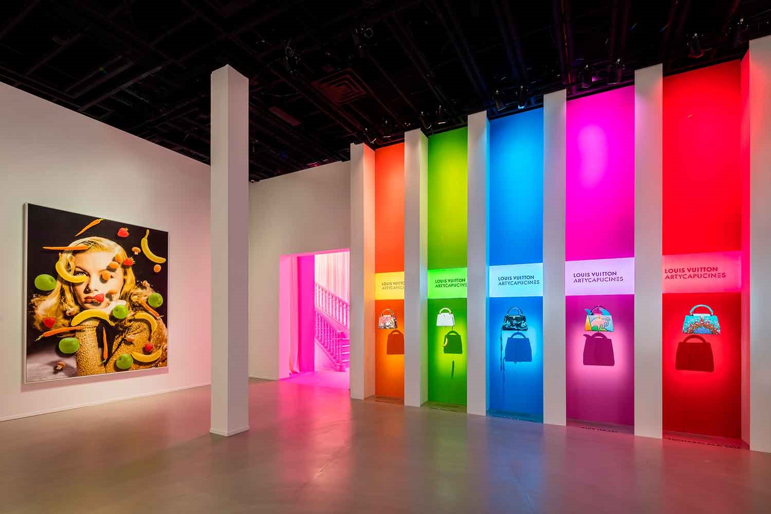 Exposicion-Louis-Vuitton-Los-Angeles-bolsos-Capucines