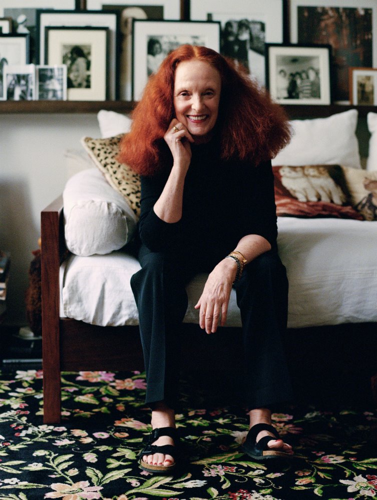 Grace Coddington posa para la cámara de Jack Davison.