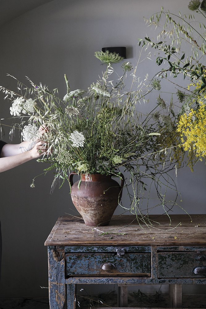 Decorar con Naturaleza siempre es una buena opción, especialmente si se utilizan plantas de temporada, es decir, con floración natural.