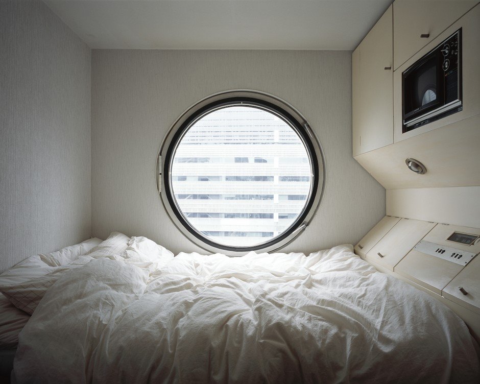 capsule tower tokyo dormitorio