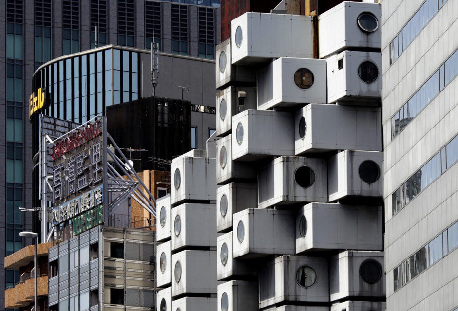 capsule tower Tokyo