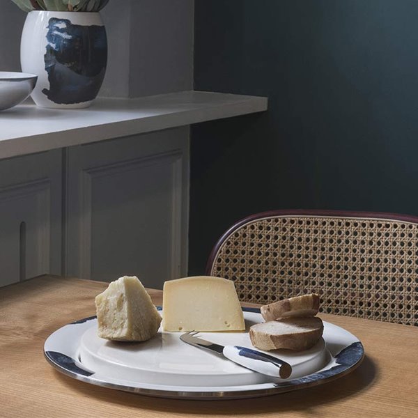 Bernadotte & Kylberg crean para Stelton una vajilla de sangre azul