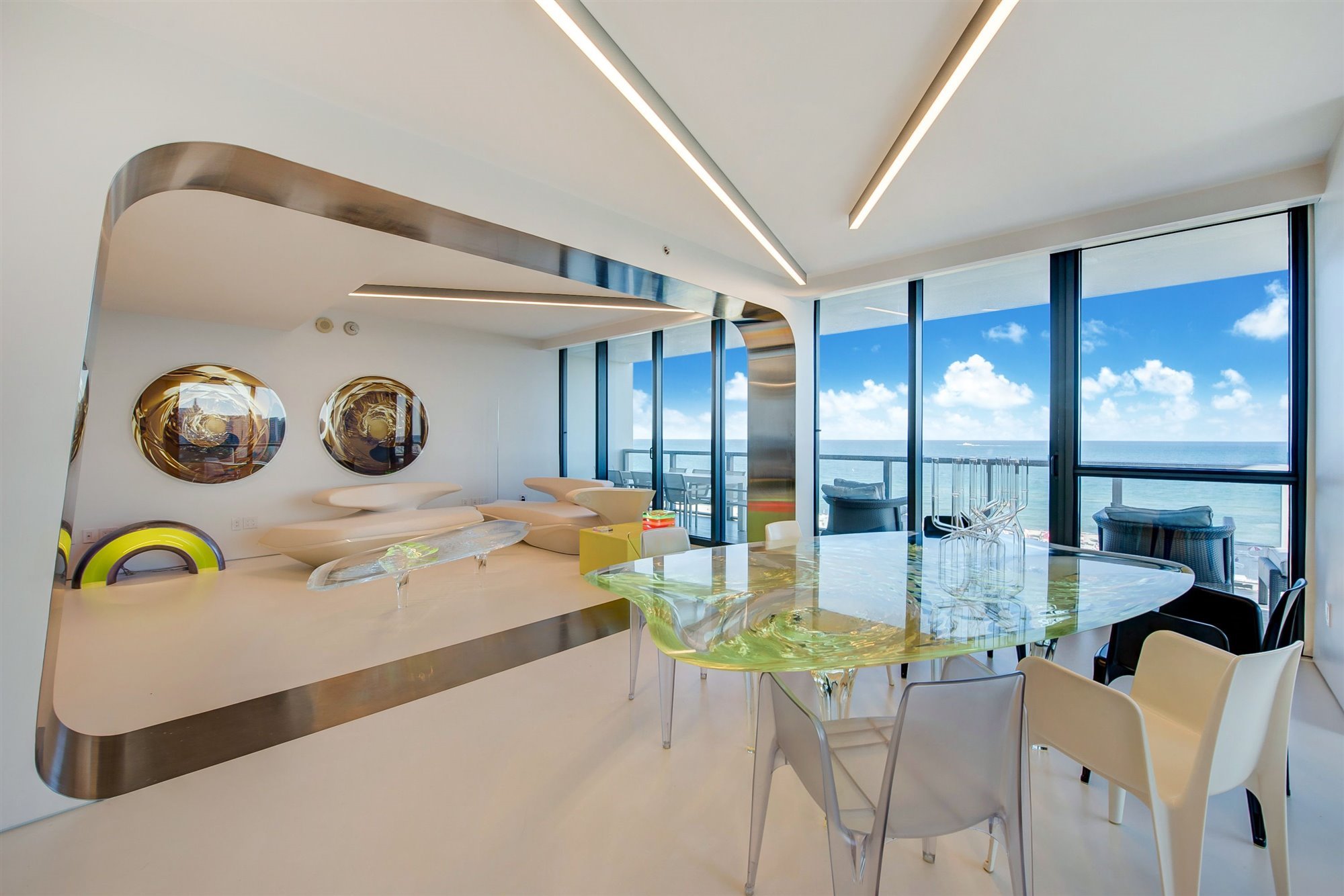 Zona de estar del rascacielos de Zaha Hadid en Miami