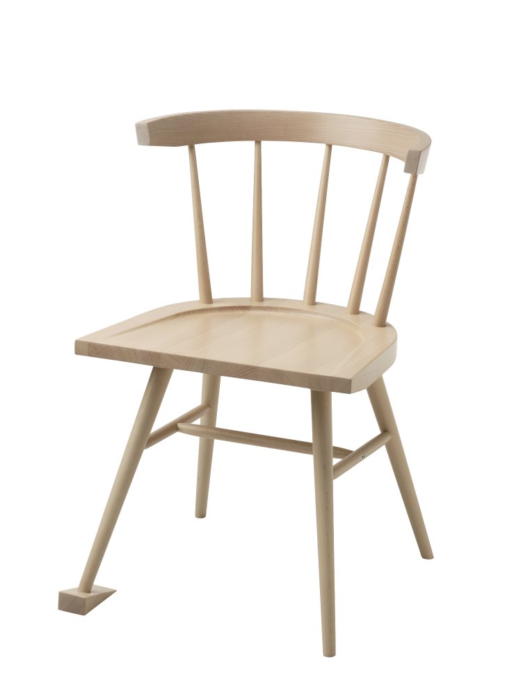 Silla de la colección Markerad de Virgil Abloh para Ikea