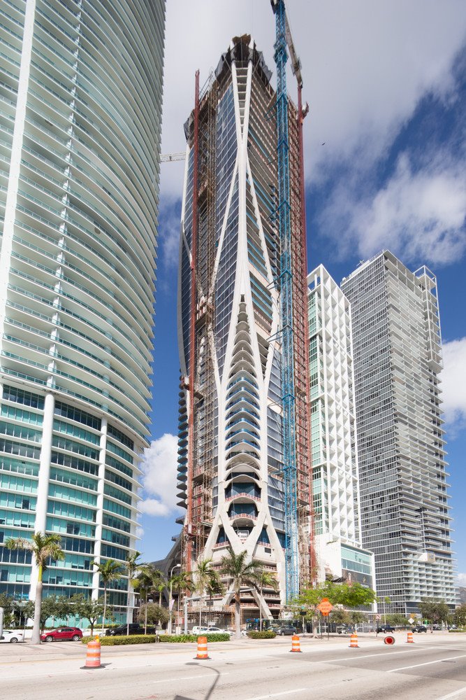 One-Thousand-Museum-construccion