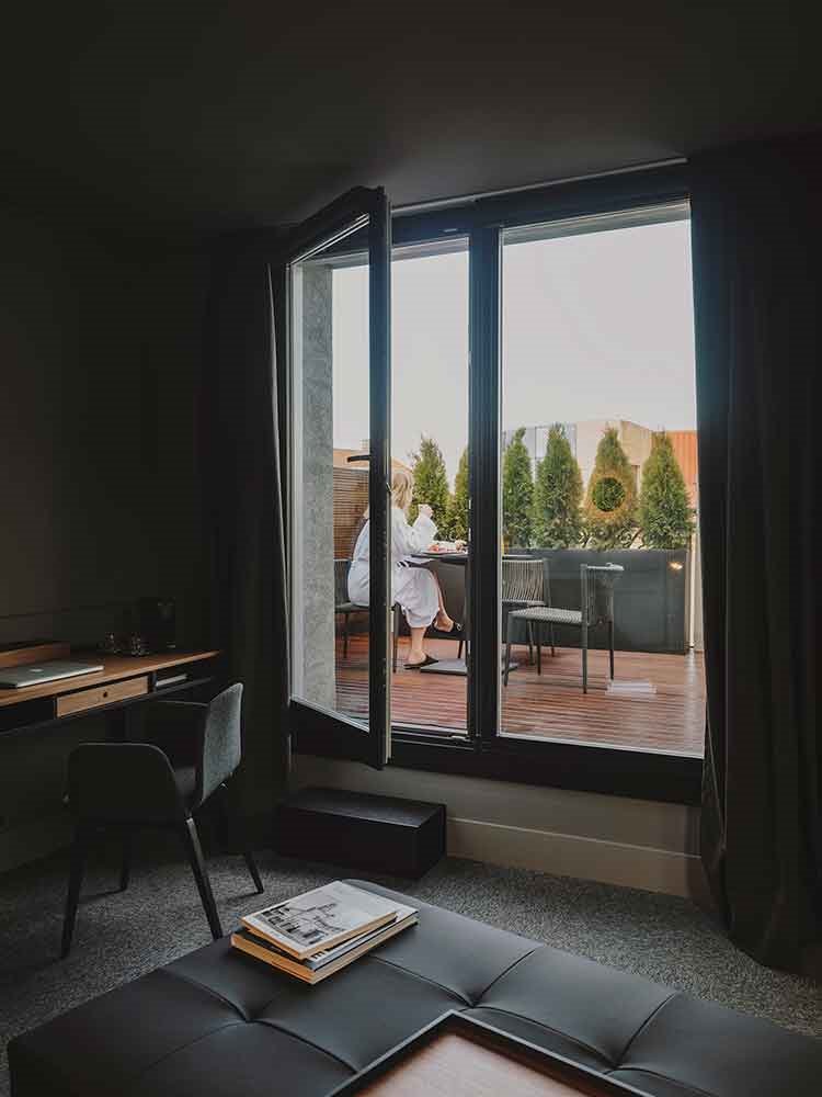 El-moderne-hotel-boutique-gijon-habitacion-terraza