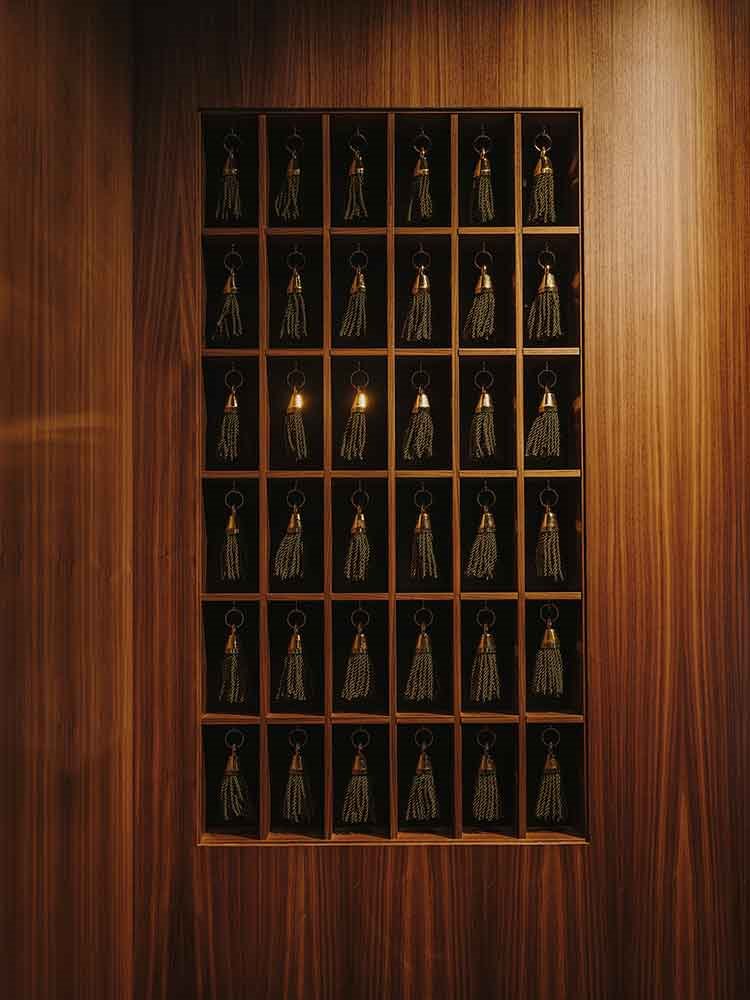 hotel-boutique-le-moderne-gijon-llaves-recepcion