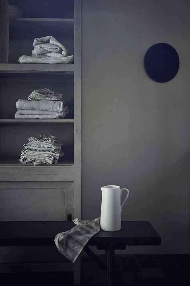 coleccion-otono-invierno-Zara-Hme-campana-de-Fabien-Baron-jarra