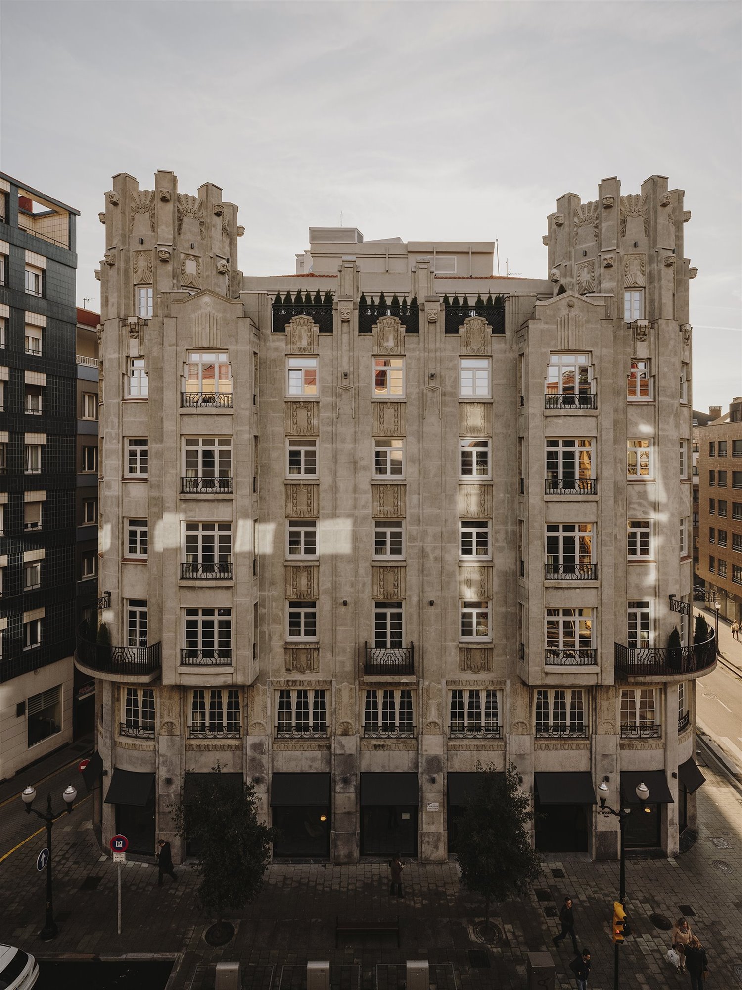 Fachada del hotel Moderne en Gijon