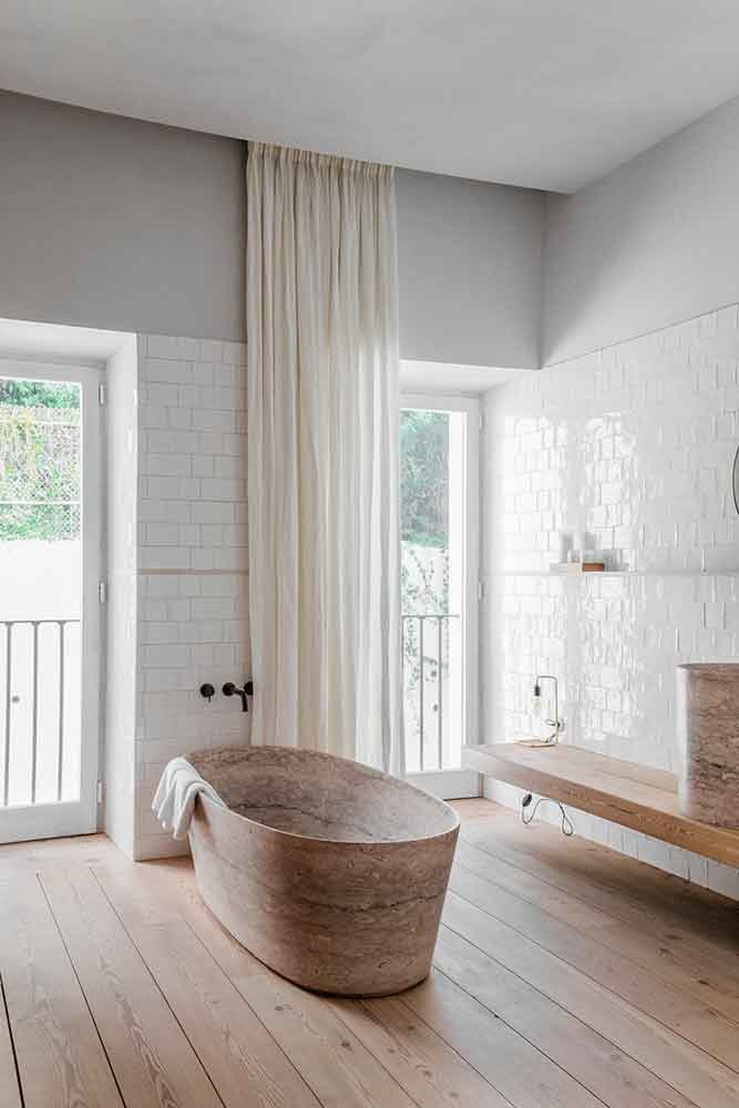 bano-con-banera-habitacion-hotel-Santa-Clara-Lisboa-baneras-exentas