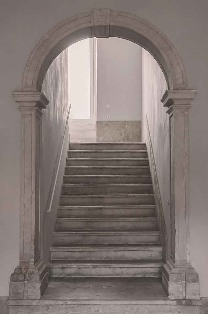 hotel-Santa-Clara-Lisboa-escaleras