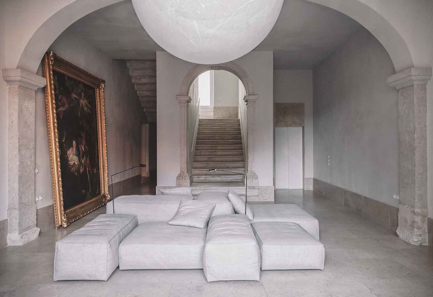 hotel-santa-clara-Lisboa-sofa
