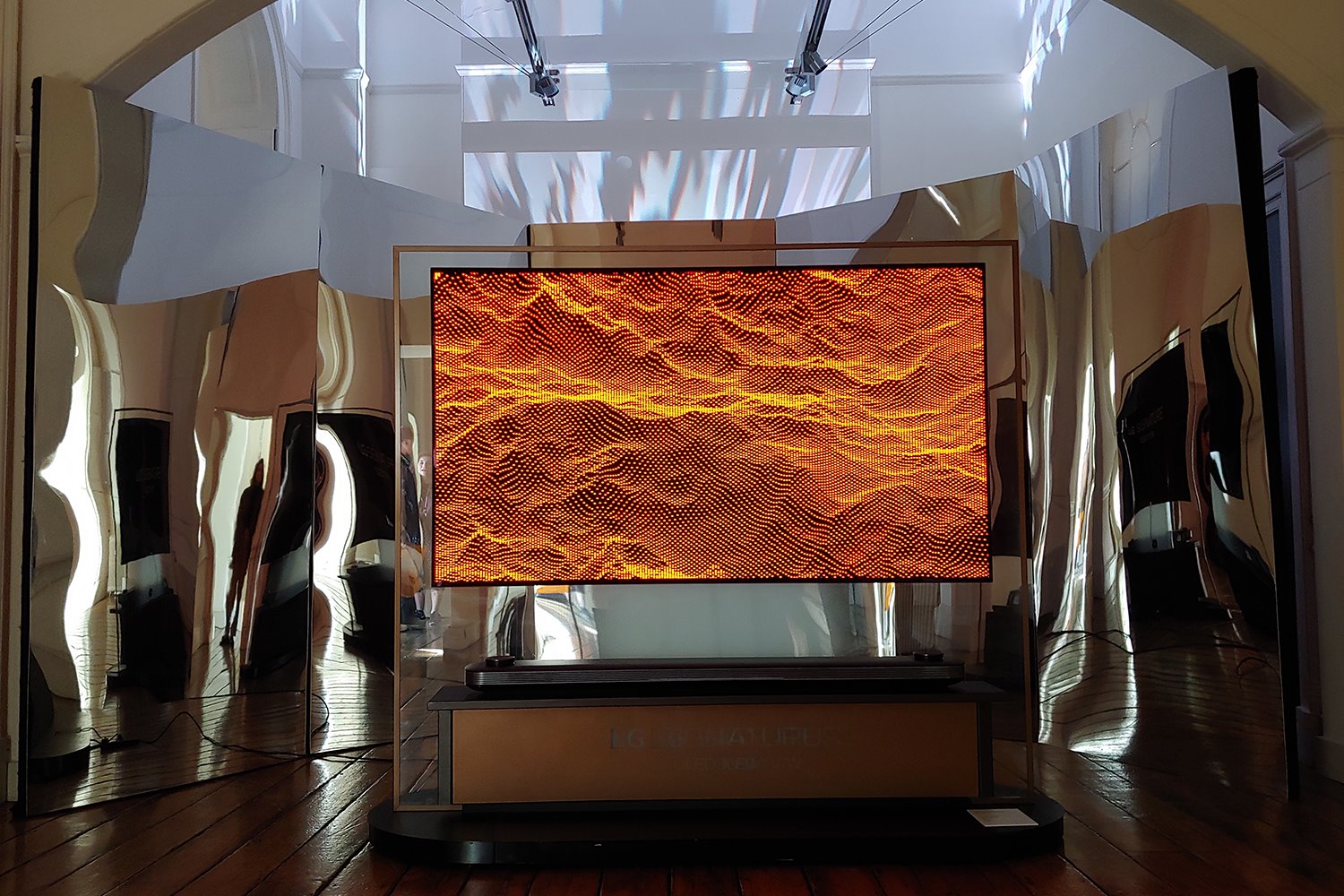 LGSIGNATURE London Design Festival OLED TV