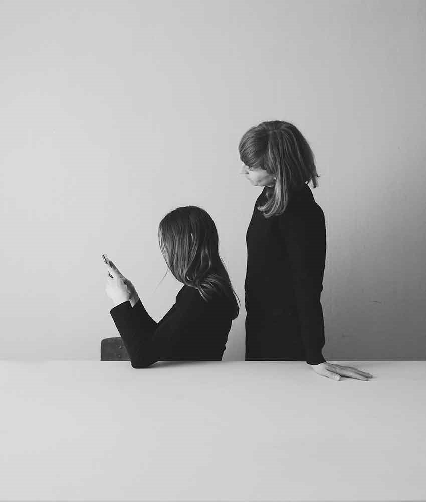 retrato-mandy-y-sara-atelier-cph