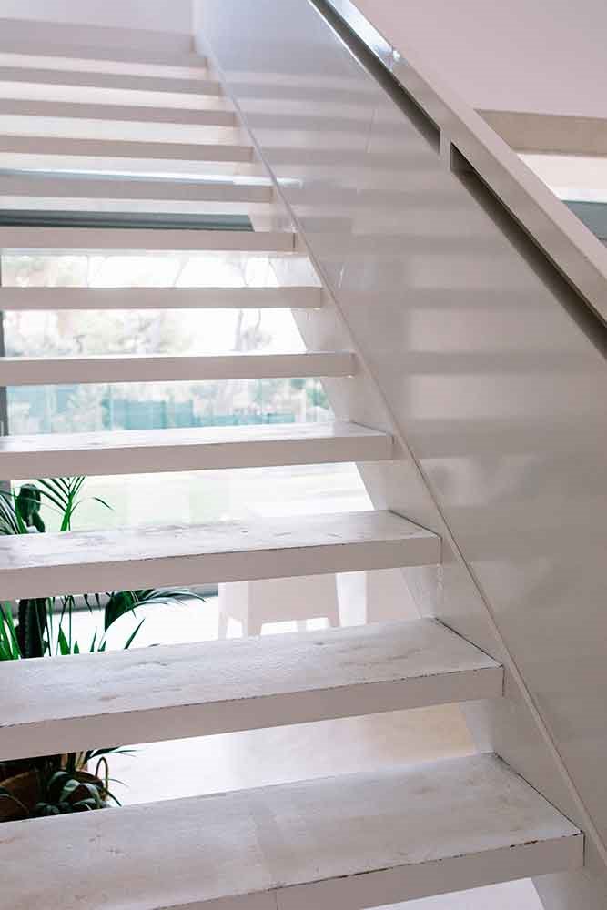 escalera-casa-Lorena-Canals-Mediterraneo