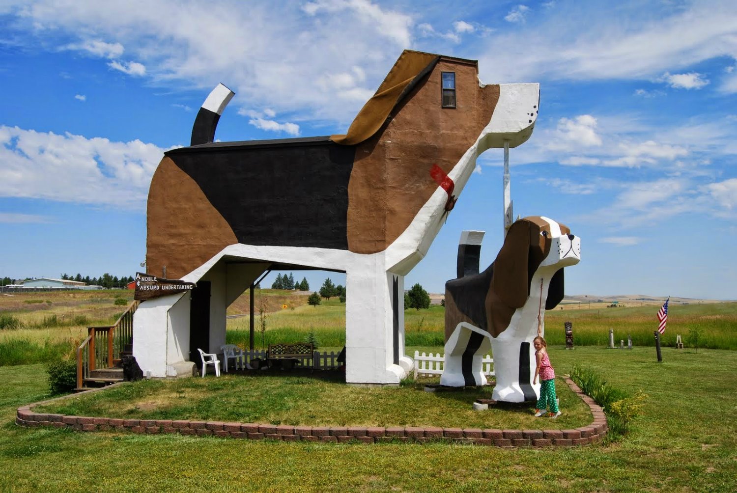 Dog Bark Park Inn de Dennis Sullivan y Frances Conklin