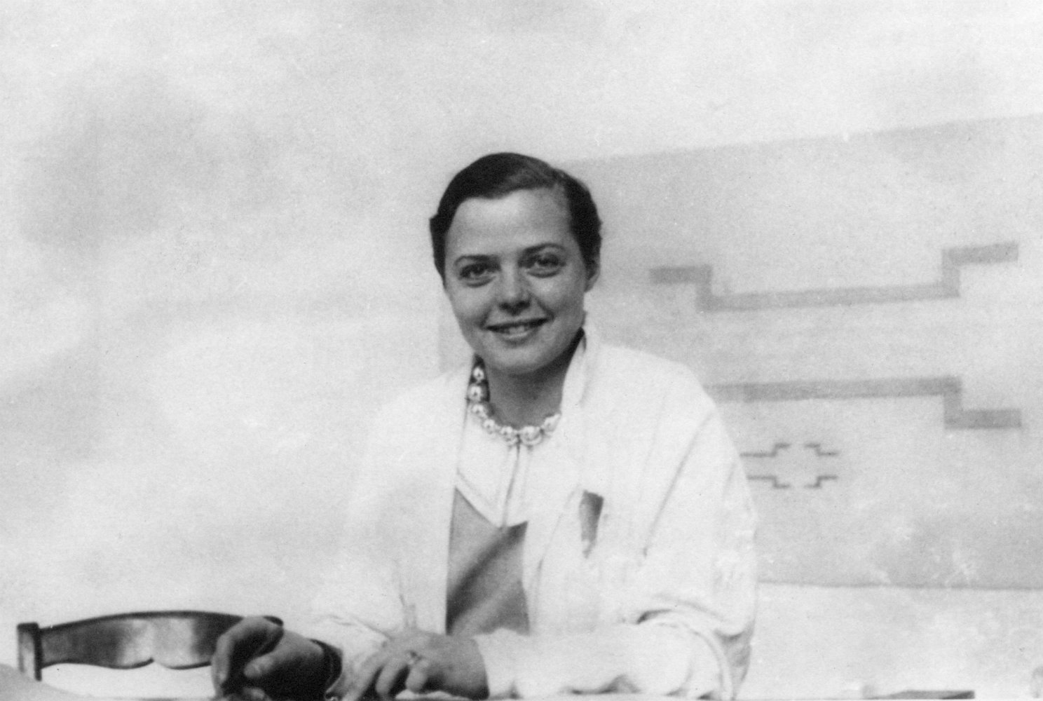 Charlotte Perriand en el estudio de Le Corbusier