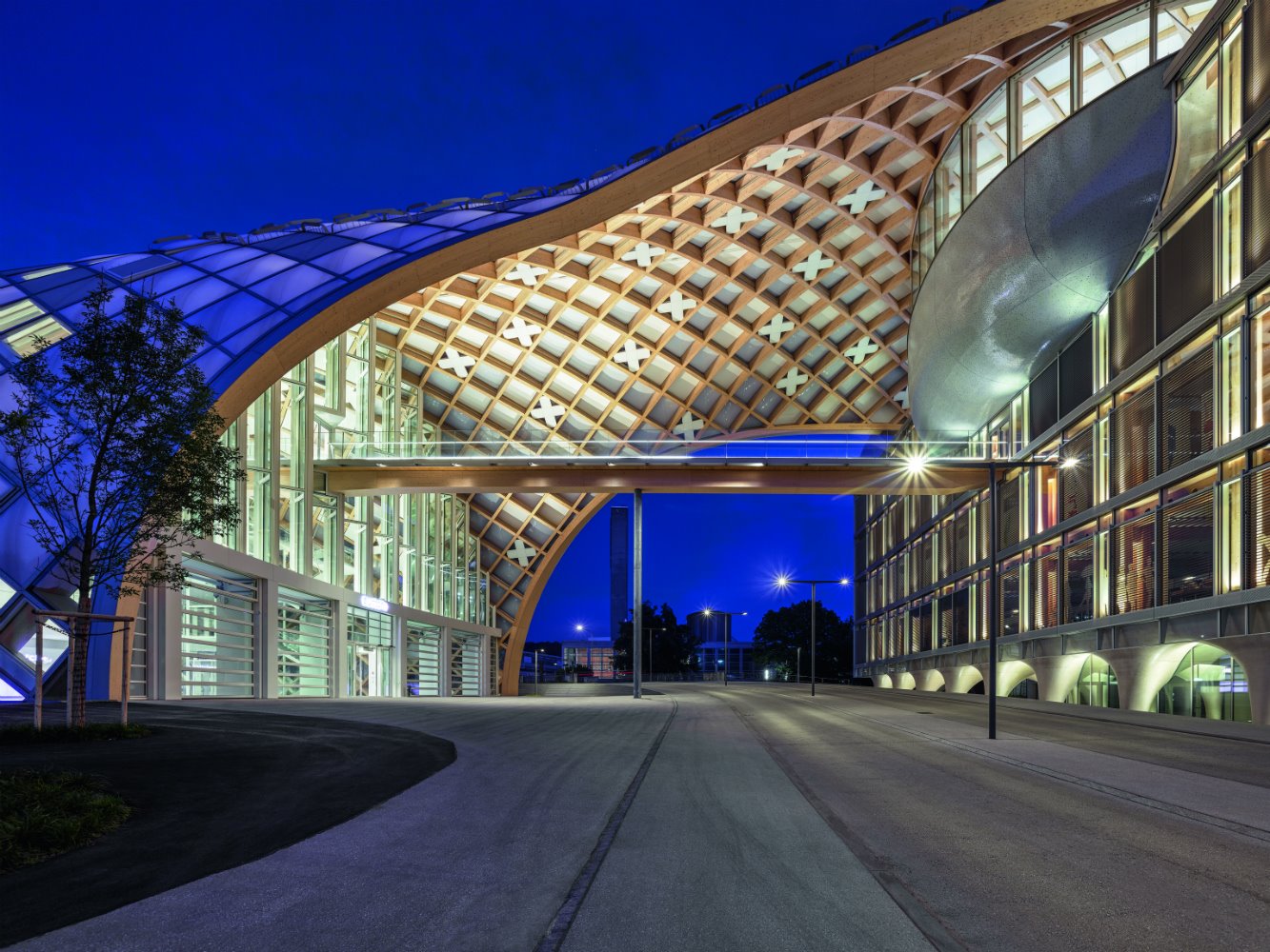 Nueva sede de Swatch en la ciudad suiza de Biena por Shigeru Ban 