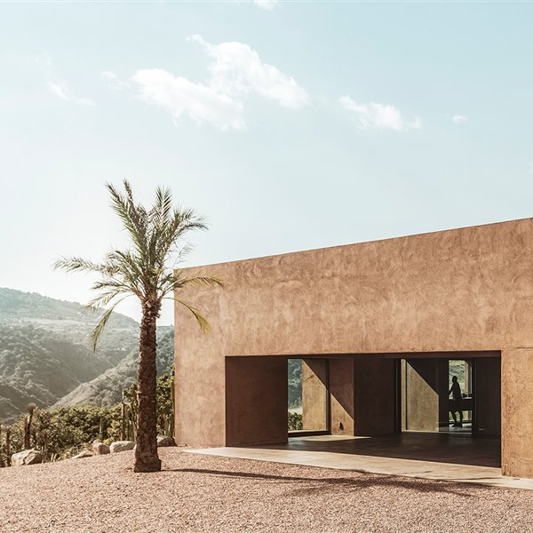 Una villa moderna construida con la elegancia sencilla de la tierra