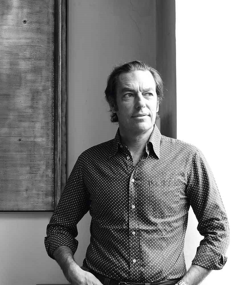 Thierry Lemaire, diseñador del sofá Constantin de Fendi Casa.