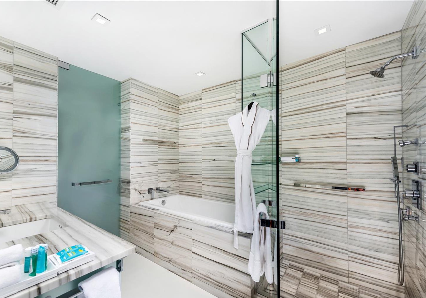 baño zaha miami