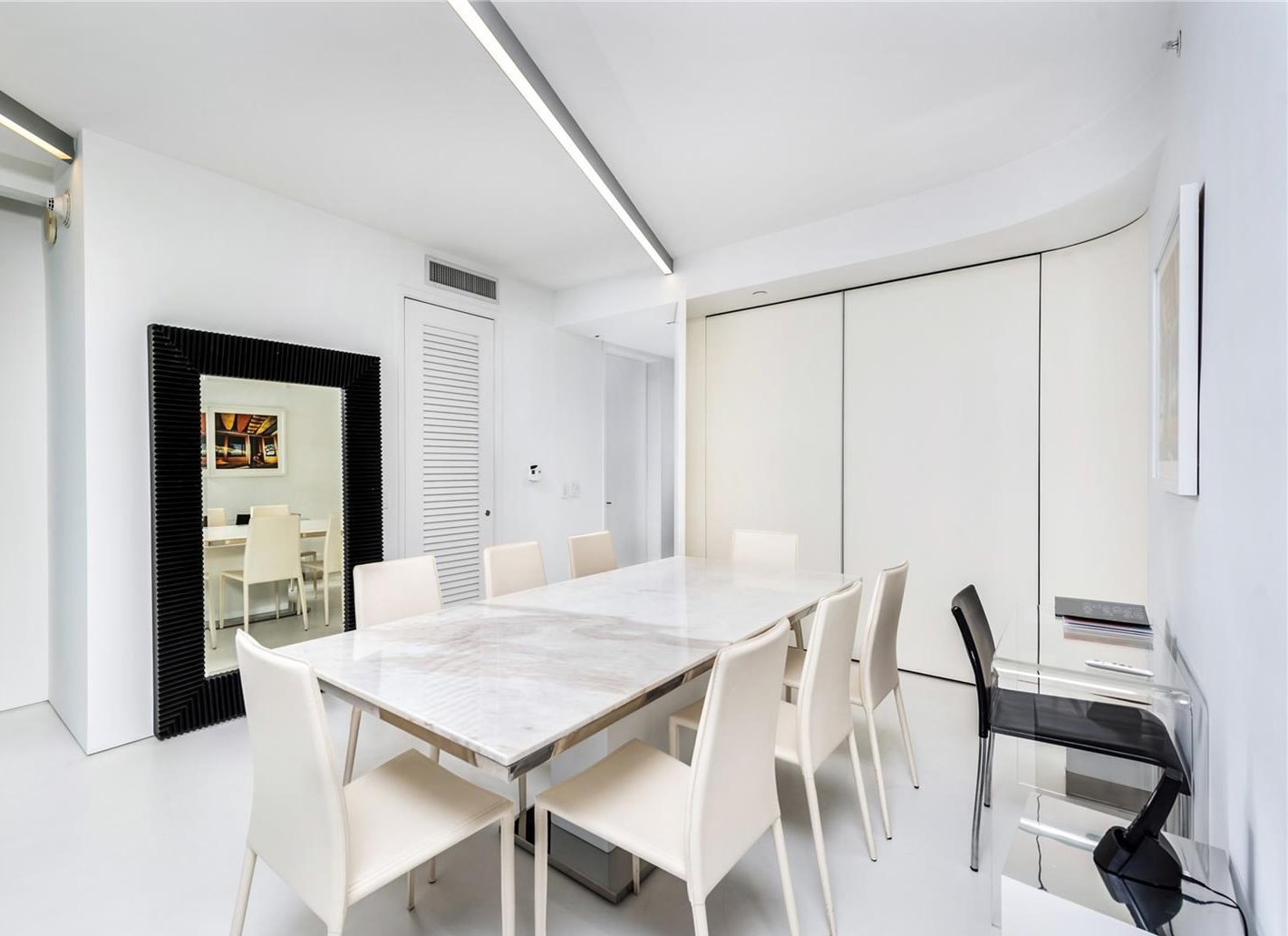 comedor espejo zaha miami