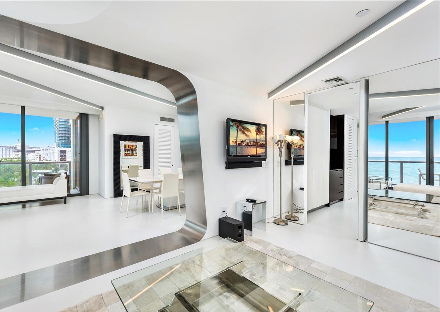 distribuidor zaha miami