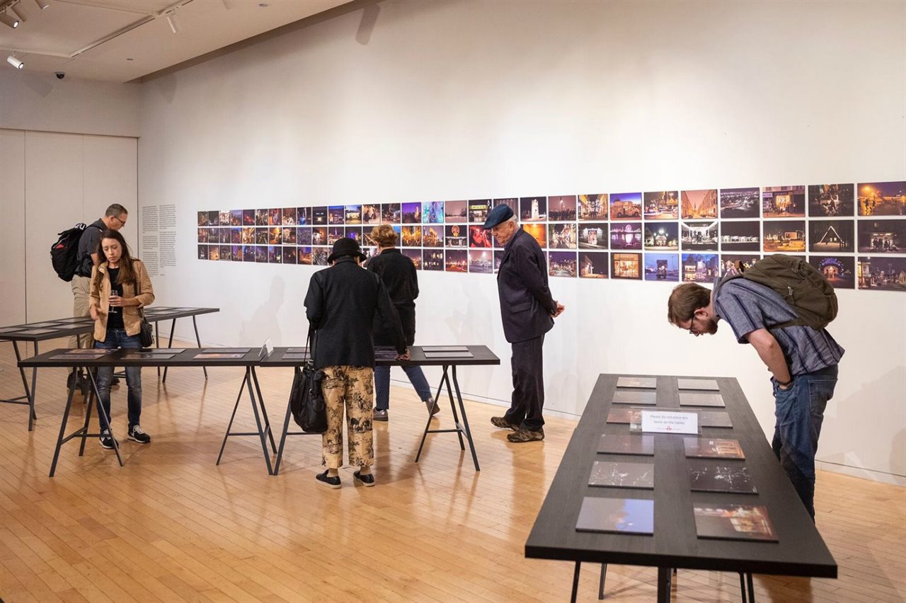 'Nocturnal Landscapes: Urban Flows of Global Metropolises' compara los ritmos y lugares reconocibles de siete ciudades globales.