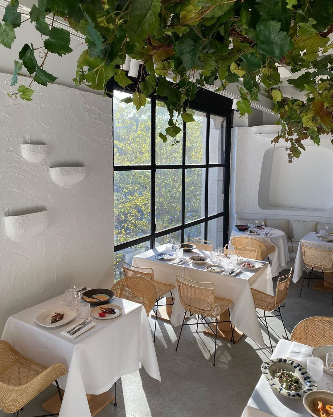 Restaurante Oursin en Paris de Jacquemus 