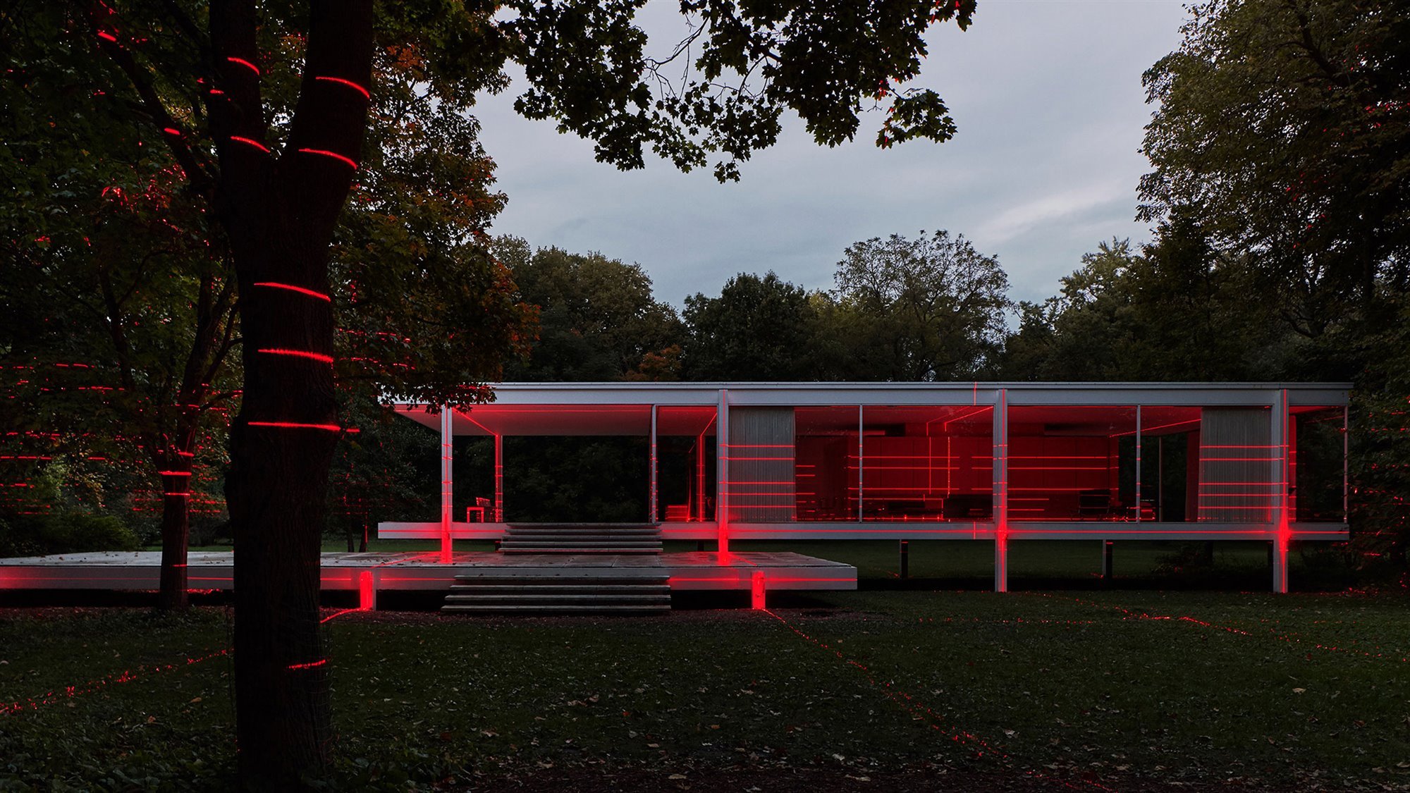 mies-van-der-rohe-farnsworth-laser