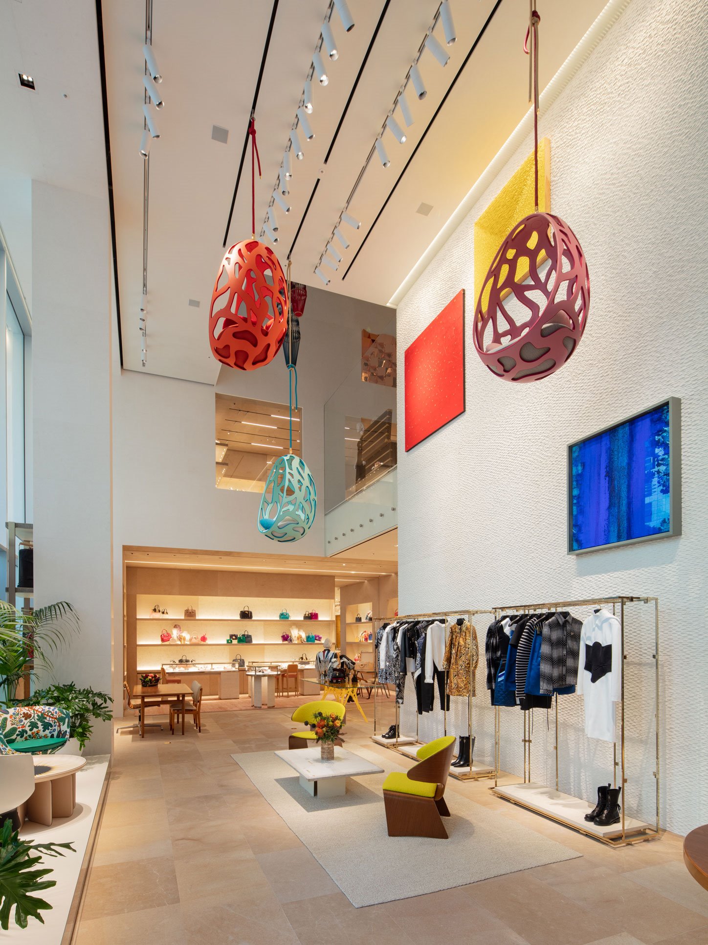  96A9975. interior tienda seul louis vuitton 
