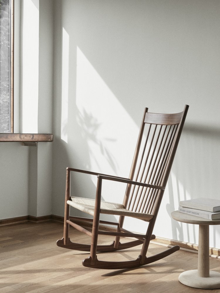 Mecedora J16 Rocking Chair de Fredericia 