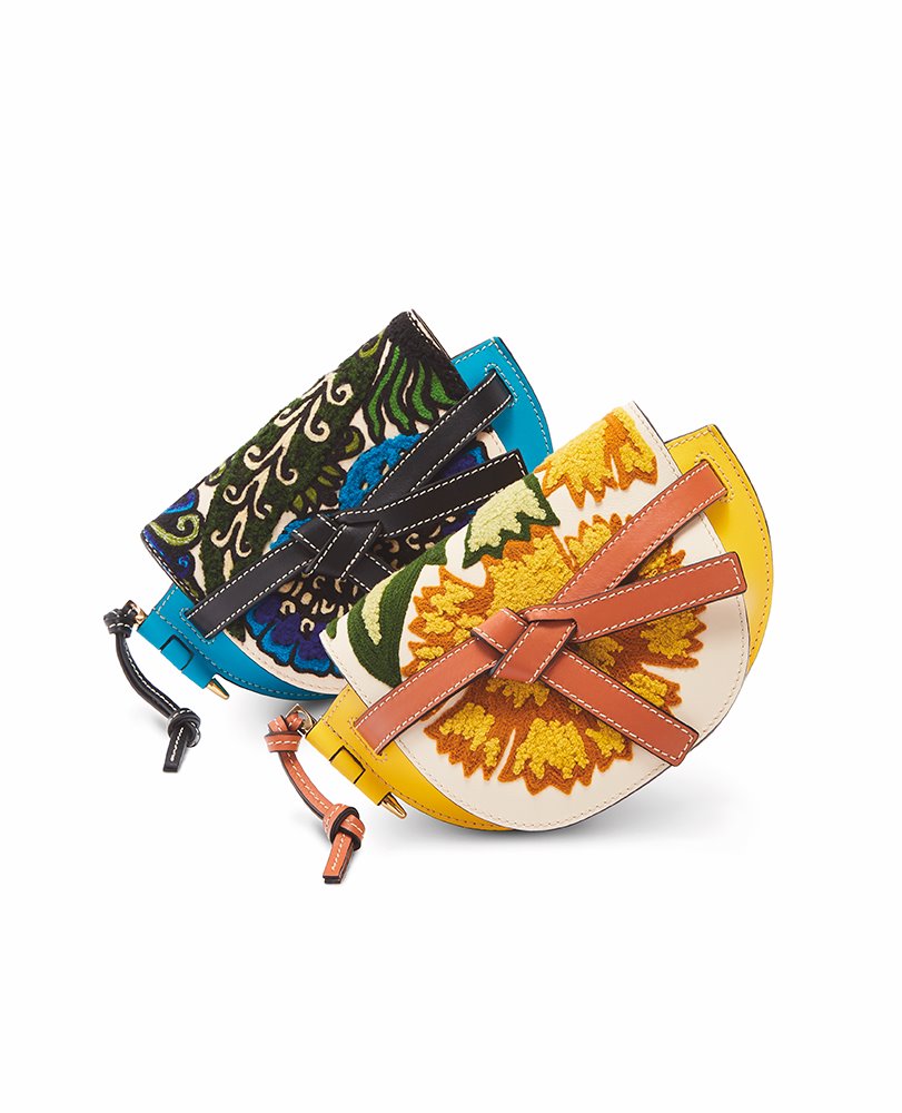 bolso-de-la-coleccion-William-de-Morgan-para-Loewe