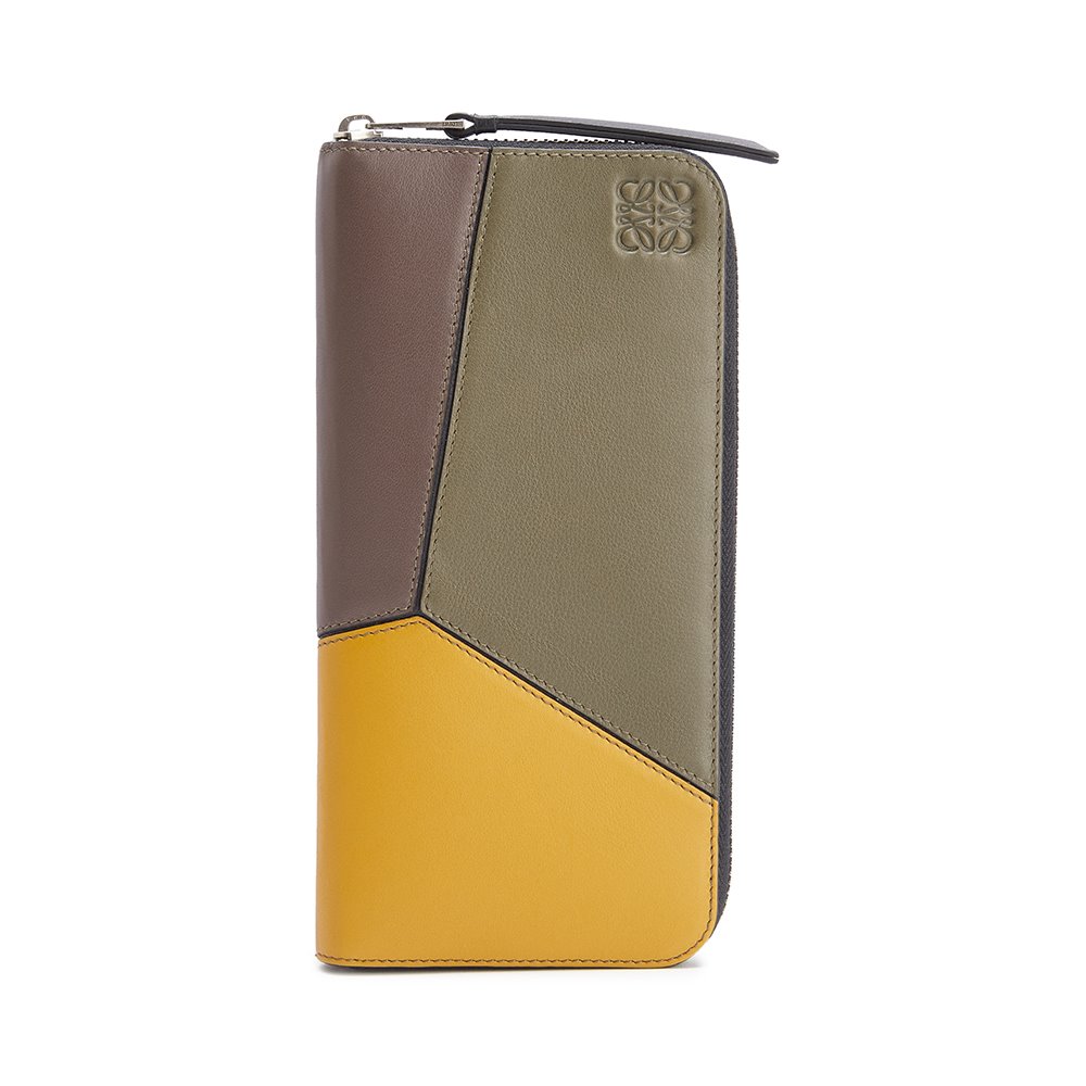 cartera-William-De-Morgan-para-Loewe