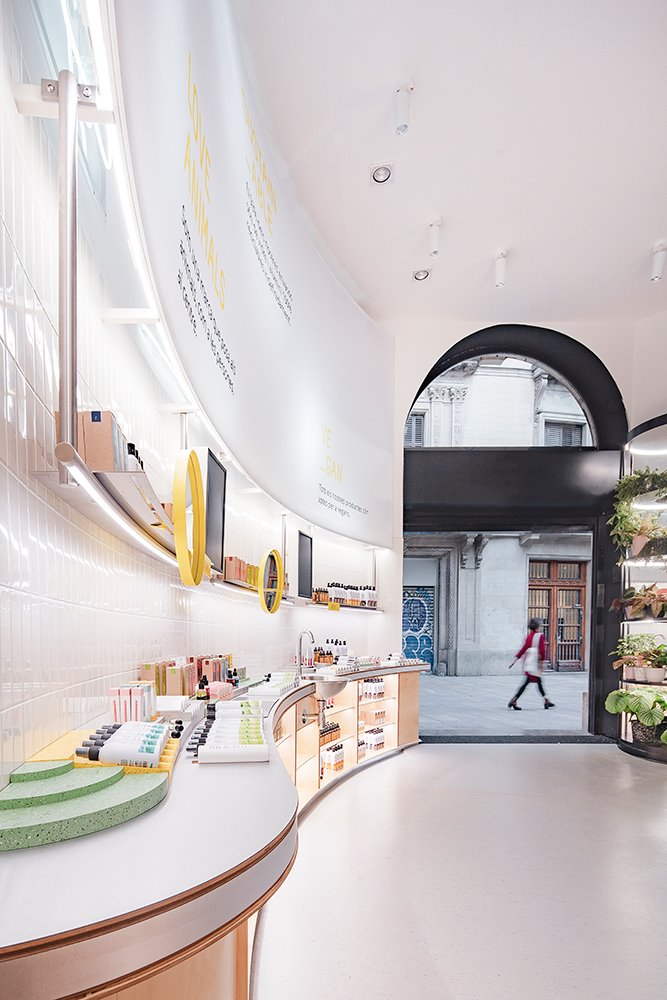 nueva-tienda-de-beauty-freshly-con-reforma-de-culdesac