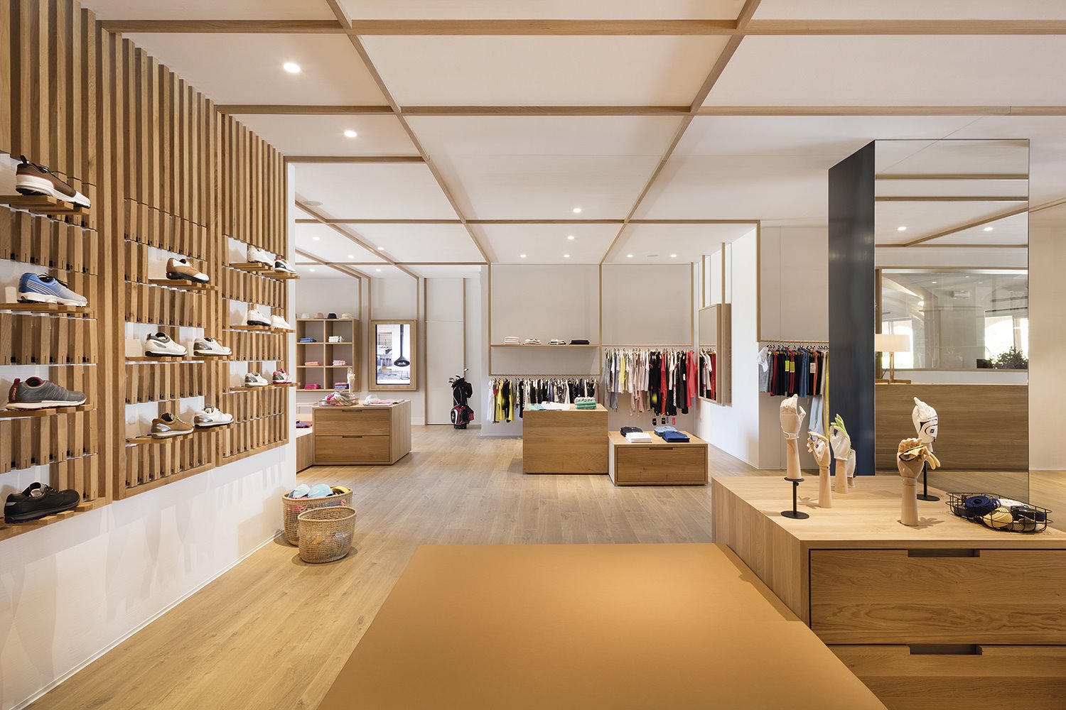 tienda-golf-peralada-de-tarruella-trenchs