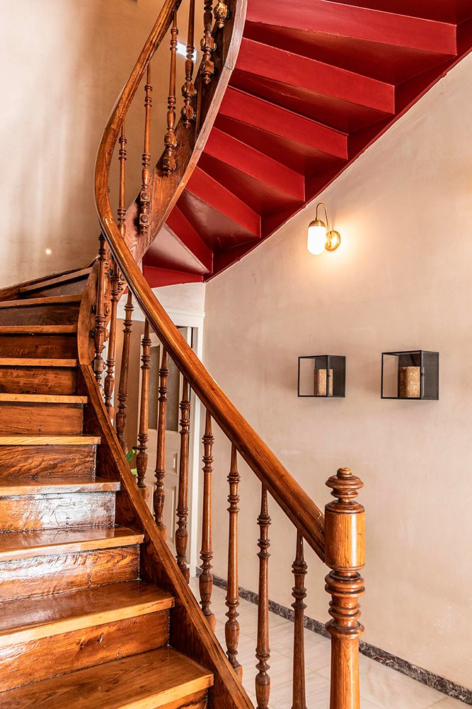 boutique-hotel-monsieur-didot-atenas-escaleras