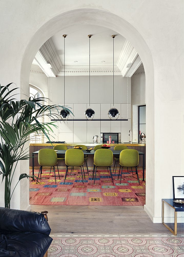 cocina-y-comedor-de-una-casa-en-el-ensanche-de-Barcelona